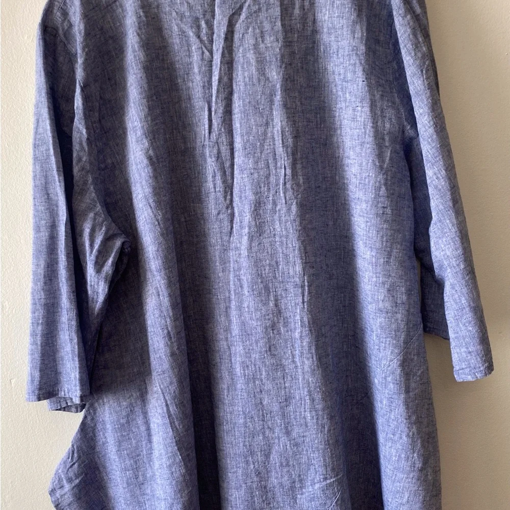 Jones New York Chambray Asymmetrical Hem Tunic Top - Size 2X( Plus Size) - Picture 5 of 6